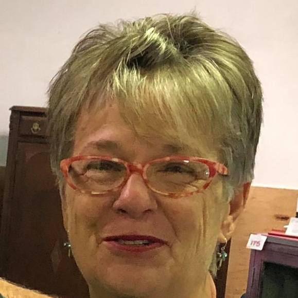 Meet your Posher, Kim - Picture 1 of 1